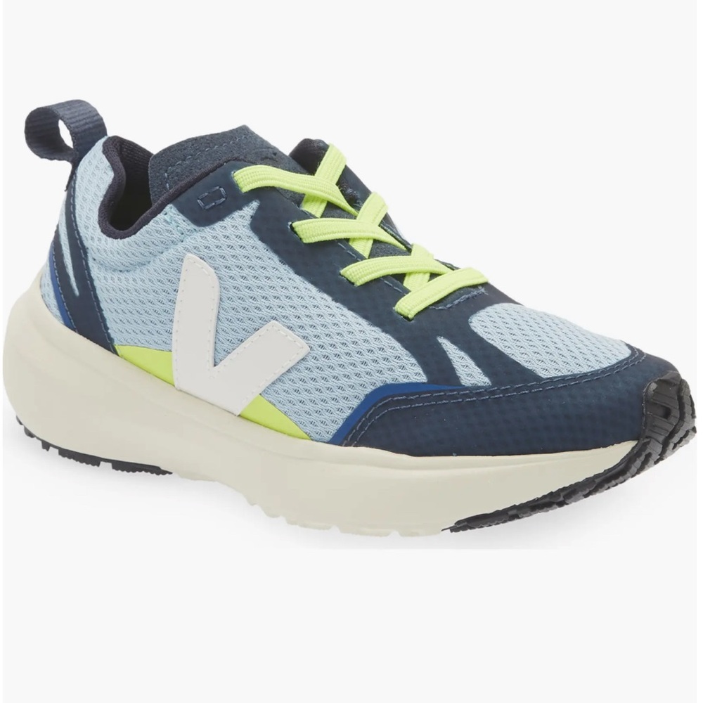 Veja Canary Alveomesh Sneaker